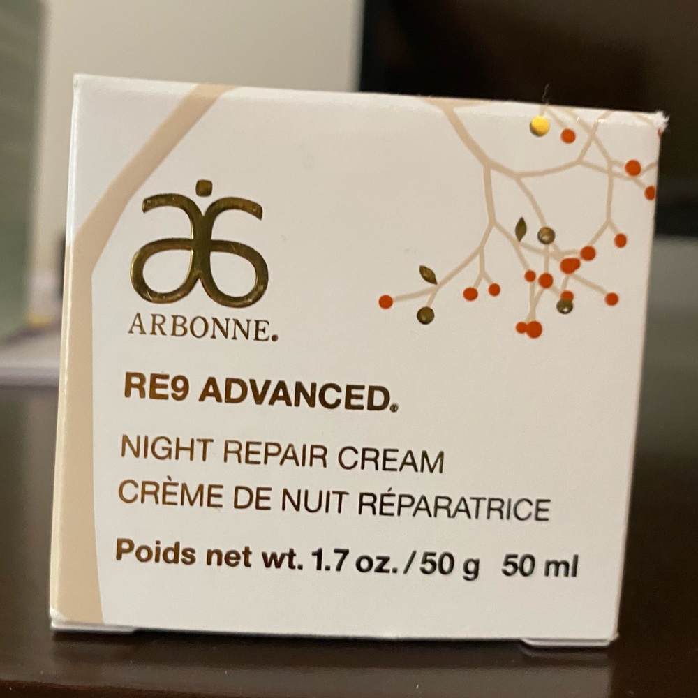Arbonne RE9 Advanced Night Repair Cream